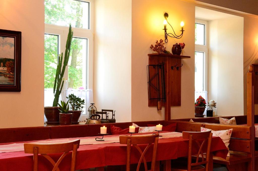 Hotel Leopold Račín מראה חיצוני תמונה