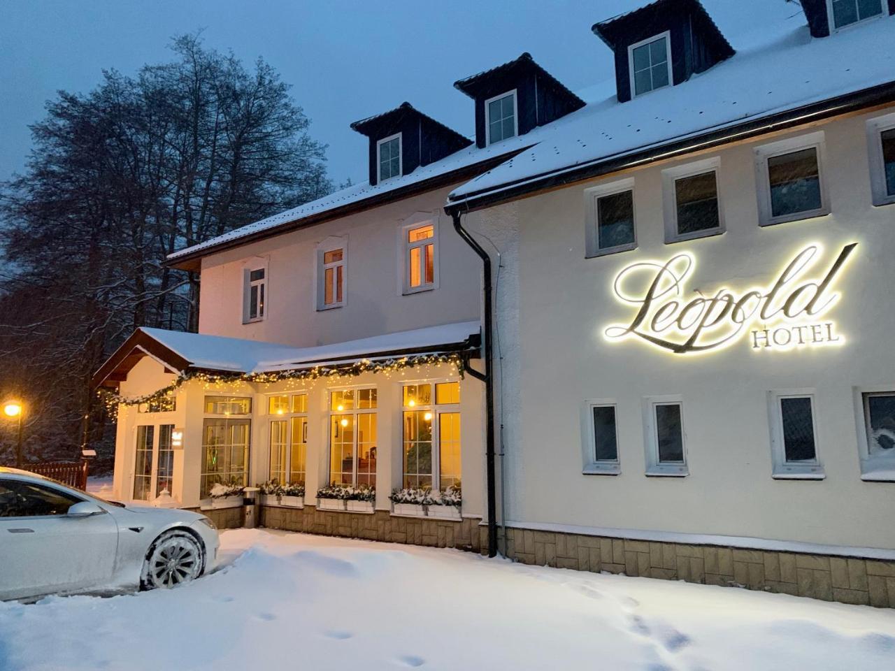 Hotel Leopold Račín מראה חיצוני תמונה